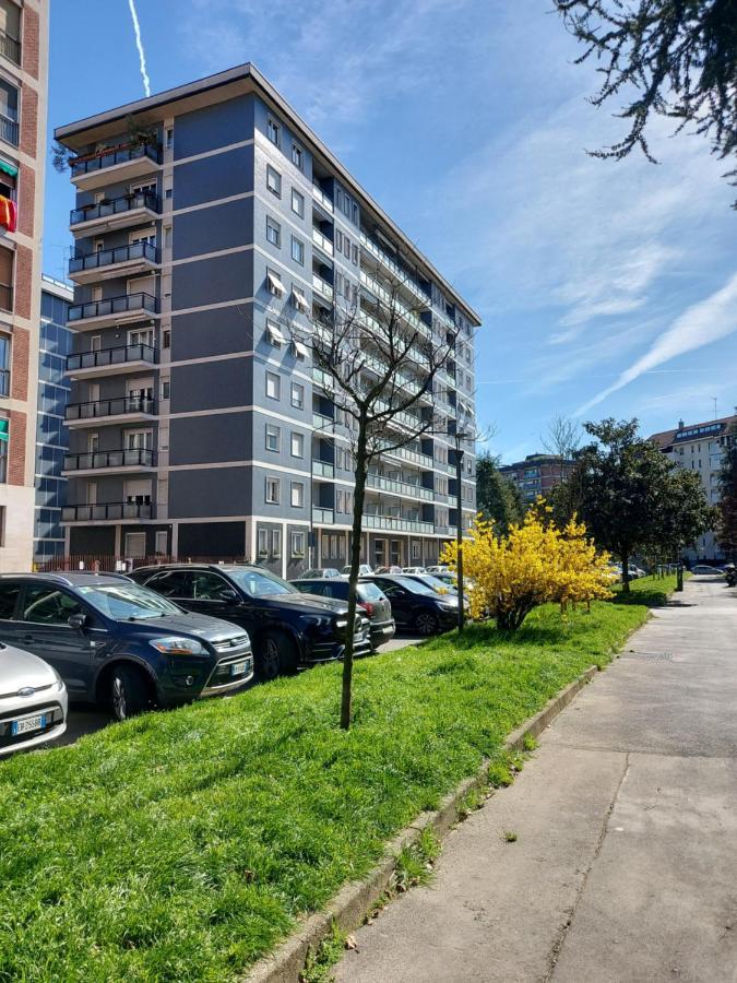 Franco Sansirohouse Rho Mi Fiera Appartement Milaan Buitenkant foto